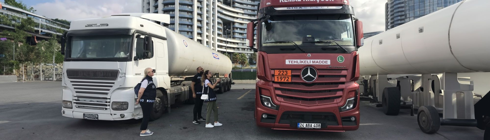 İBB Lotem Denetim Ekiplerince Yük Taşımacılığı Yapan Araçlara Yönelik Saha Denetimleri Ve Bilgilendirme Broşürü Dağıtımları Devam Etmektedir